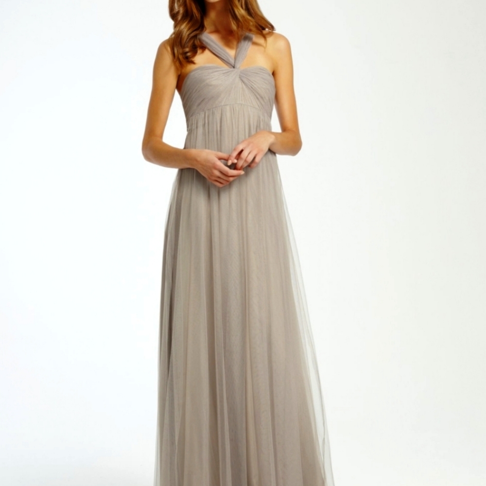 MONIQUE LHUILLIER Twist Front Evening Gown